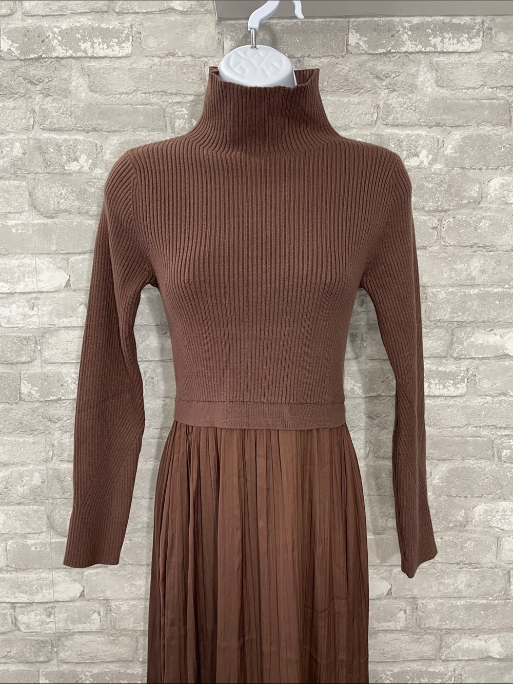 Anthropologie Thea Long-Sleeve Twofer Maxi Dress - Picture 3 of 9